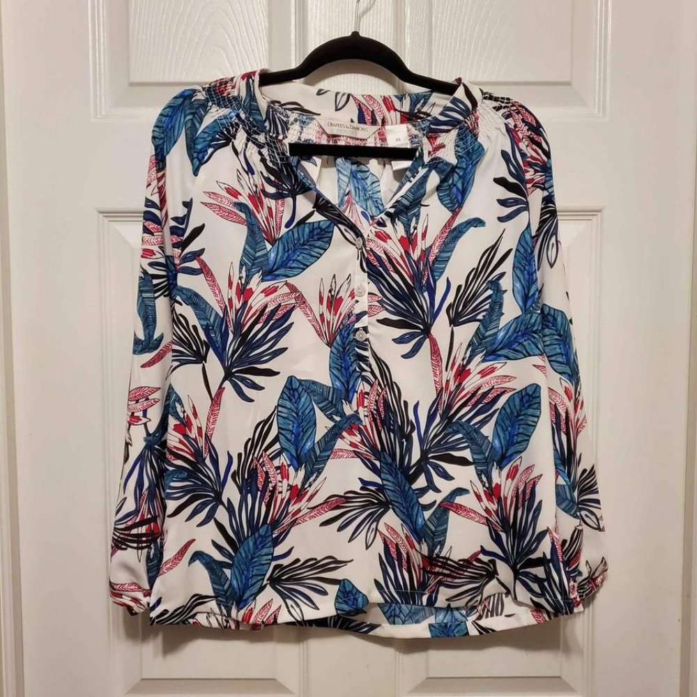 NEW Draper's & Damon's Women's Tropical Leaf Print Long Sleeve Button Top - PS